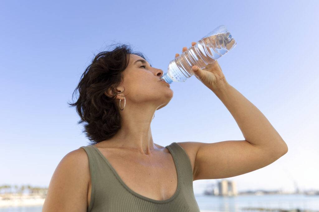 quantos-litros-agua-devemos-tomar