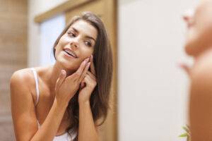 como acabar com cicatrizes de acne naturalmente